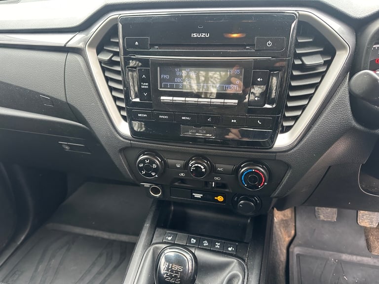 2021 Isuzu D-Max 1.9 DL20 Extended Cab 4x4 PICK UP Diesel Manual