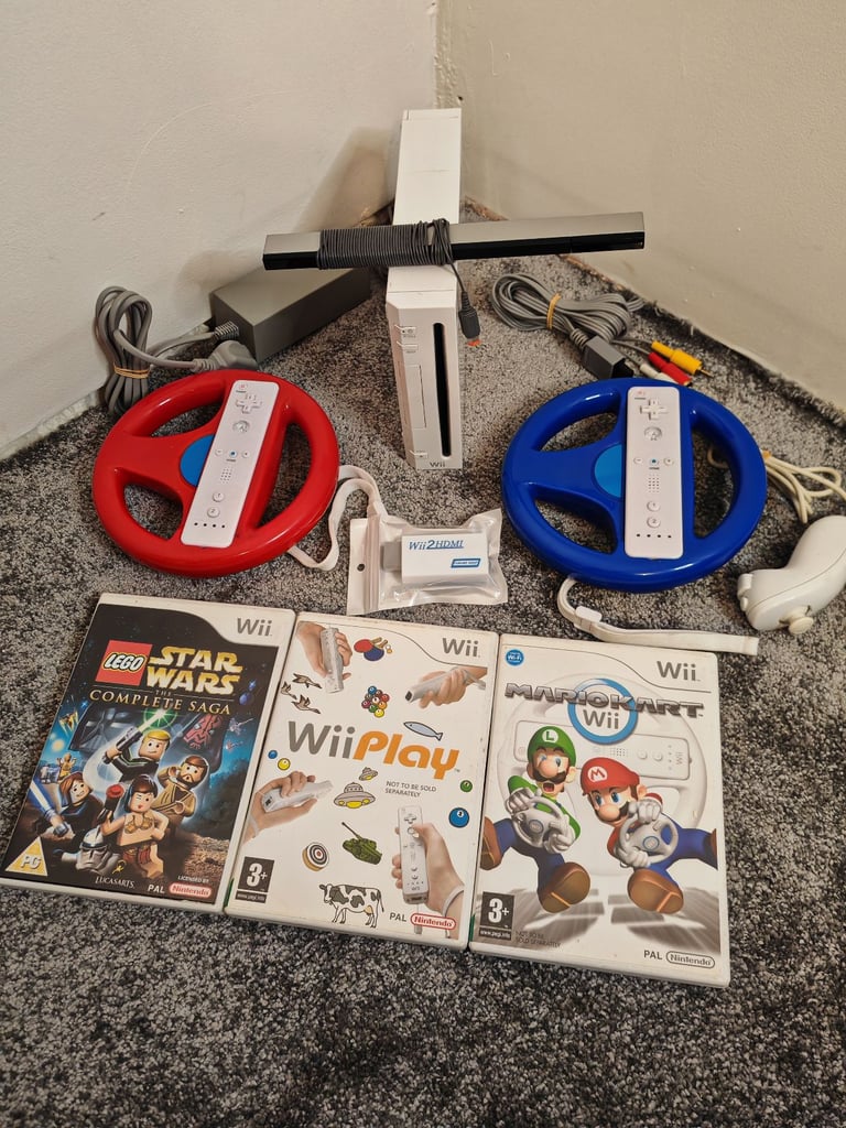 Nintendo wii With HDMI adapter connect to eny TV 