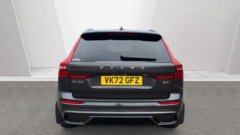 2022 Volvo XC60 2.0 B4D Plus Dark 5dr AWD Geartronic SUV Diesel Automatic