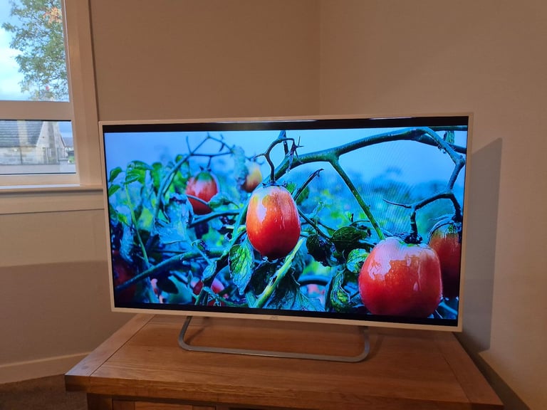 JVC 40 INCH TV