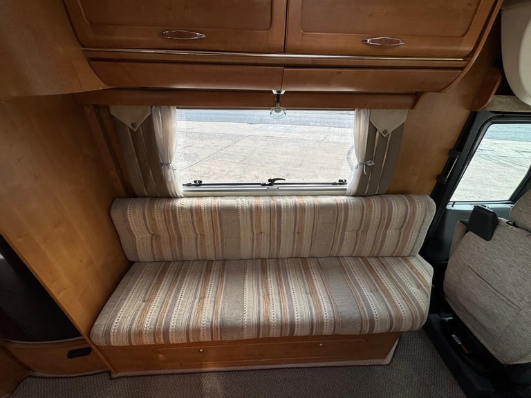Fiat RAPIDO 9048DF 4 BERTH A CLASS MOTORHOME WITH MASSIVE LOUNGE