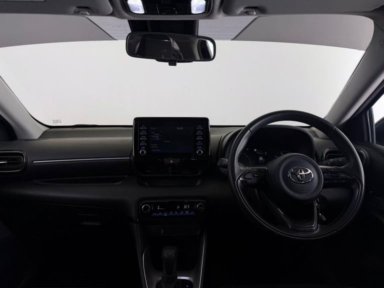 2020 Toyota Yaris 1.5 VVT-h Icon E-CVT Euro 6 (s/s) 5dr Hatchback PETROL/ELECTRIC Automatic