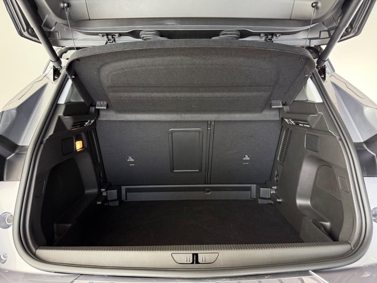 2024 Vauxhall Grandland 1.2 Turbo Ultimate 5dr Auto HATCHBACK PETROL Automatic