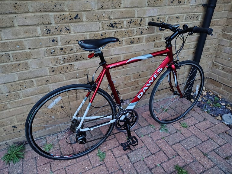 Dawes Giro 300 Flat Bar Road Bike Mens Bicycle