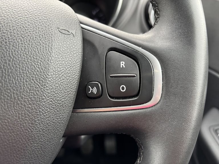2025 Renault Captur 1.0 TCe techno SUV 5dr Petrol Manual Euro 6 (s/s) (90 ps) HATCHBACK Petrol Ma...