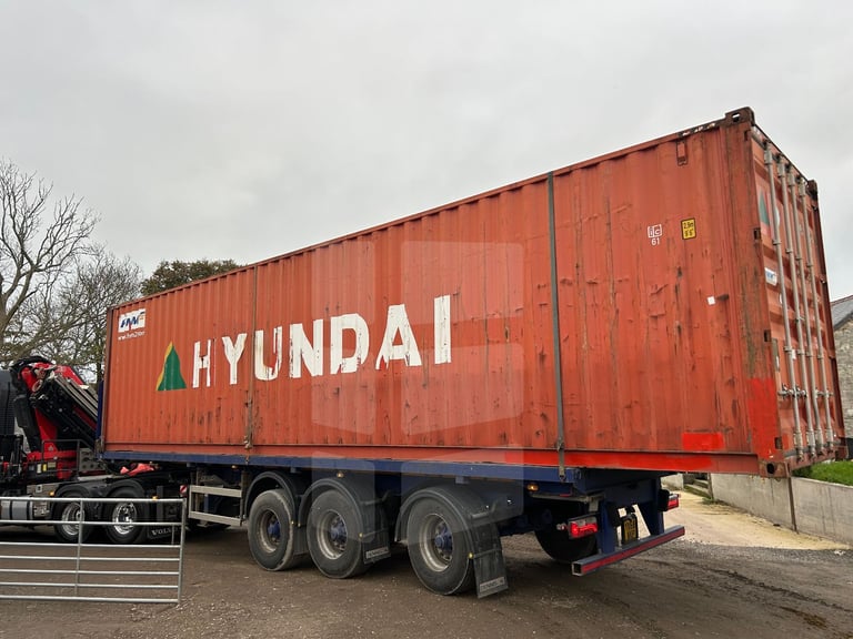 40ft High Cube Shipping Container - SEA WORTHY