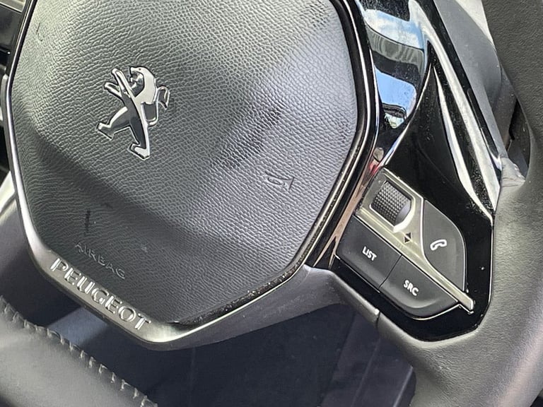  Peugeot 208 1.2 Puretech Active Premium  Plus Hatchback 5dr Petrol Eat Euro 6