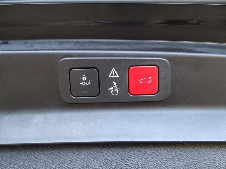 2018 Peugeot 5008 1.2 PureTech GT Line Euro 6 (s/s) 5dr HATCHBACK Petrol Manual