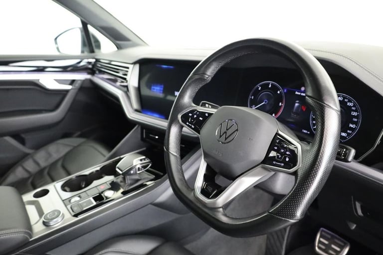 2023 Volkswagen Touareg 3.0 TDI V6 R-Line Tech SUV 5dr Diesel Tiptronic 4Motion Euro 6 (s/s) (231...