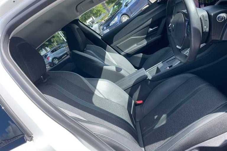 2022 Peugeot 308 1.2 PureTech Allure Premium 5dr EAT8 ESTATE PETROL Automatic
