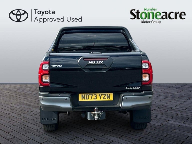 2024 Toyota Hilux 2.8 D-4D Invincible X Pickup Double Cab 4dr Diesel Auto 4WD Euro 6 (s/s) (2 PIC...