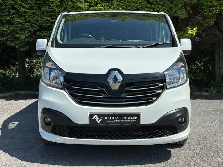 2018 Renault Trafic 1.6 dCi 27 Sport Nav Crew Van Double Cab 6dr Diesel Manual SWB Euro 6 (120  C...