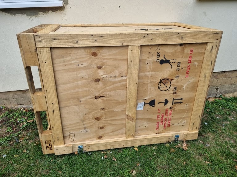 Wooden crate