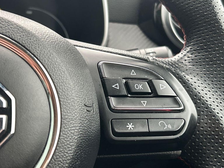 2022 MG MG ZS 72.6kWh Trophy Long Range SUV 5dr Electric Auto (156 ps) SUV ELECTRIC Automatic