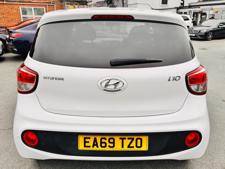 2019 Hyundai i10 1.0 Premium Euro 6 5dr HATCHBACK Petrol Manual