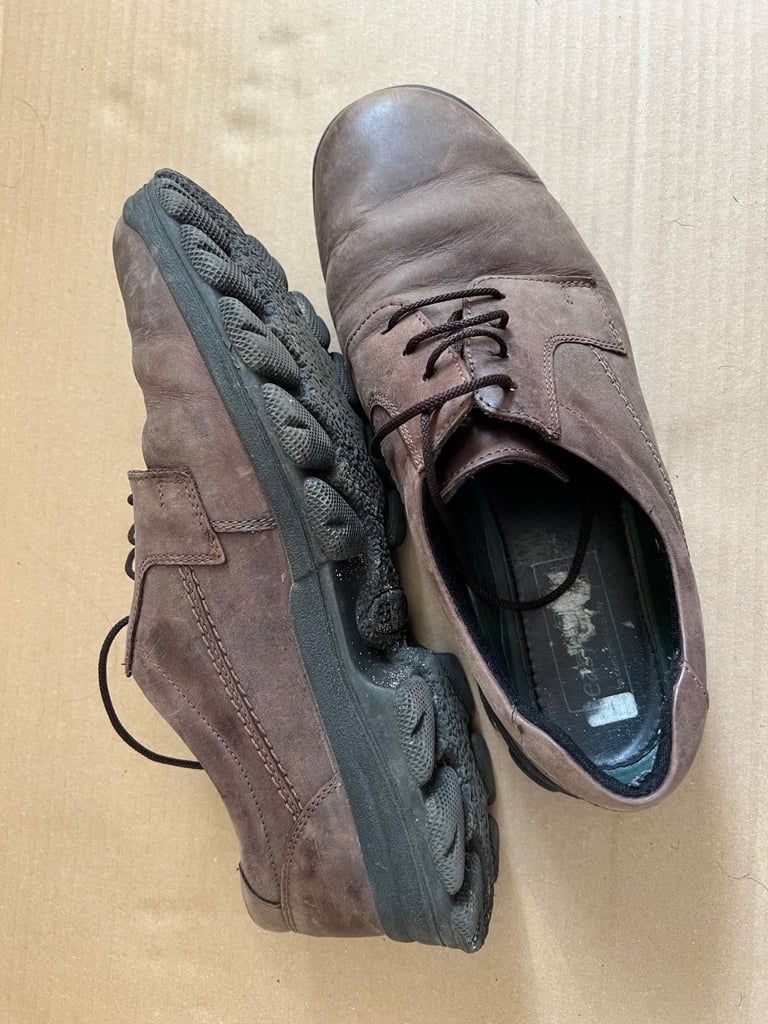 Mens Easy B extra wide fit brown leather shoes size 11