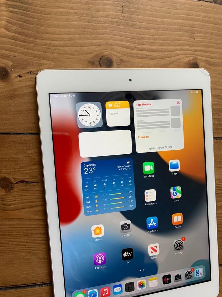 Apple Ipad 5 32GB Ios16 Wifi Very Good Condition - Delivery Available