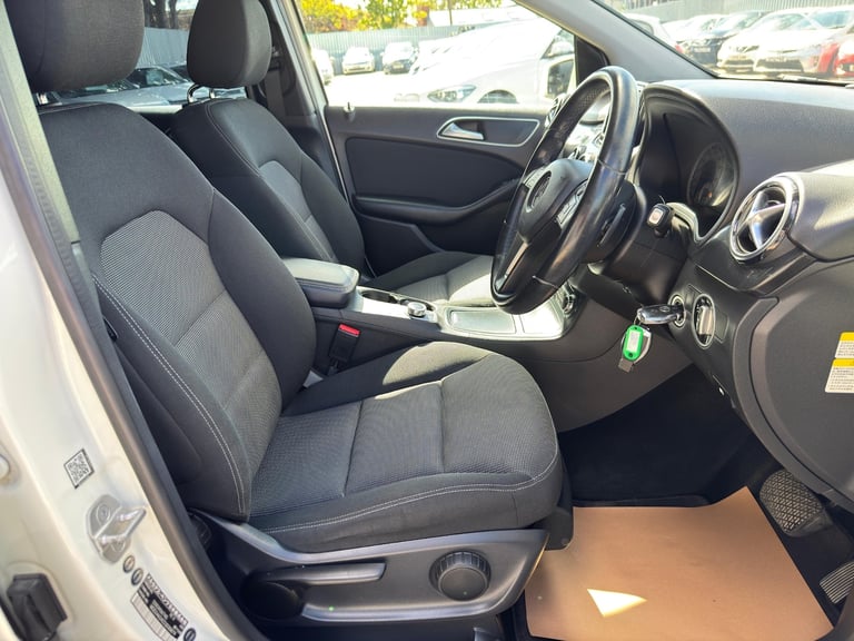 2012 Mercedes-Benz B-Class 1.6 B180 BLUEFFICIENCY MPV Petrol Automatic