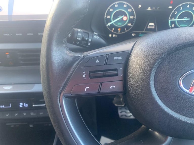 2022 Hyundai BAYON 1.0 TGDi 48V MHEV Premium 5dr DCT HATCHBACK Petrol/Electric Hybrid Automatic