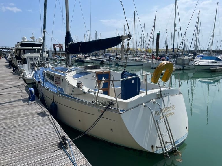 Moody 30 1979 Sailing Yacht.........