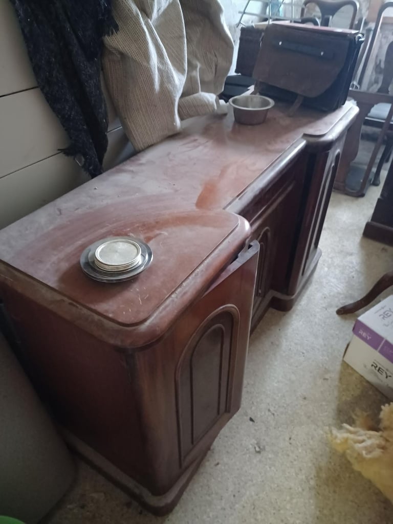 Victorian Antique cabinet