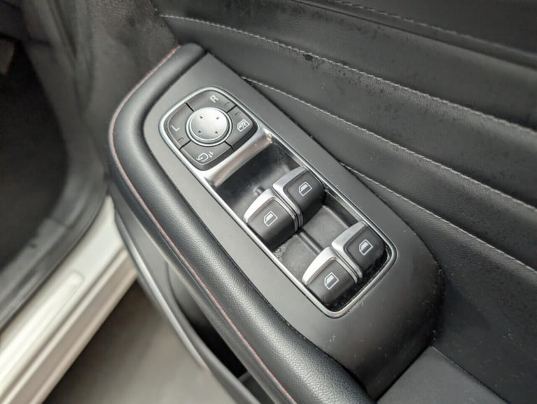 2022 MG MG HS 1.5 T-GDI Exclusive SUV 5dr Petrol Manual Euro 6 (s/s) (162 ps) - PAN ROOF  ESTATE ...