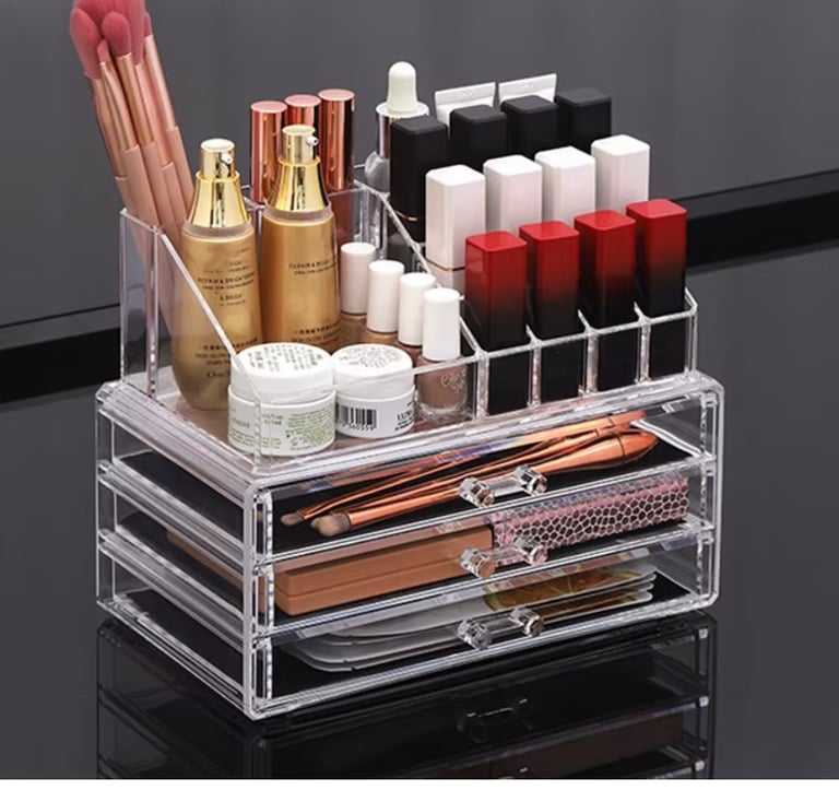 Clear acrylic make up organiser