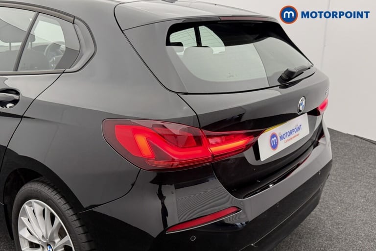 2024 BMW 1 Series 118i [136] SE 5dr Step Auto [Live Cockpit Pro] Hatchback Petrol Automatic