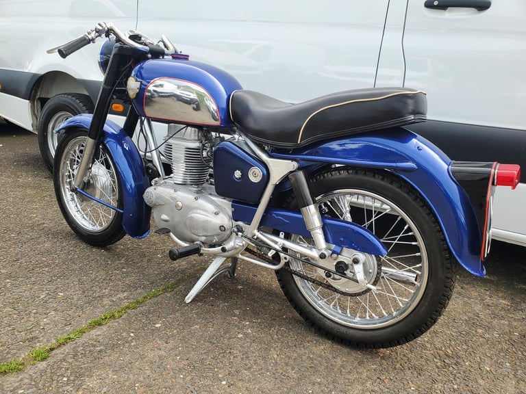 Year 1951 Royal Enfield 350cc 73 Years Old Stunning Colour Vintage Classic Cars