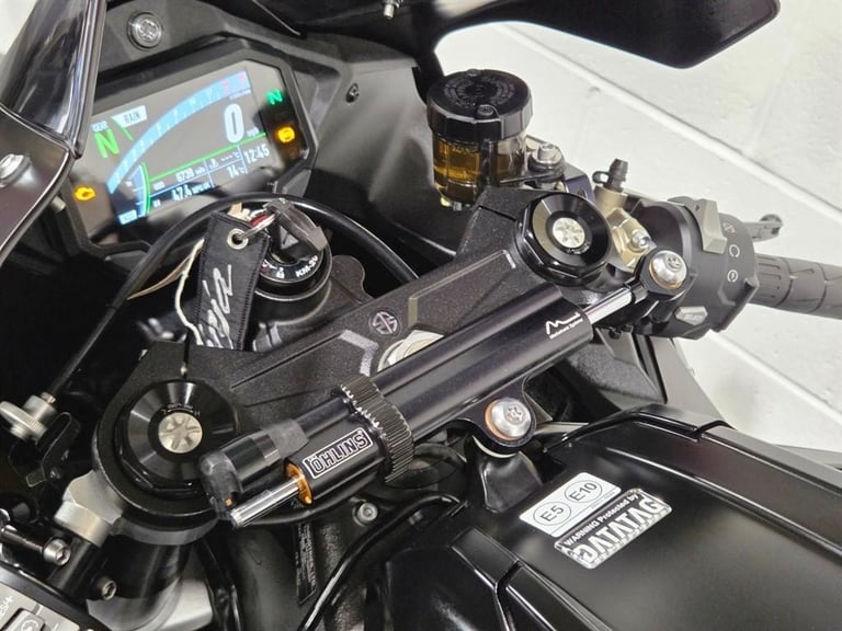Kawasaki Ninja ZX-10R 1 OWNER! AKRAPOVIC EHXUAST! KRT REPLICA! FULL SERVICE