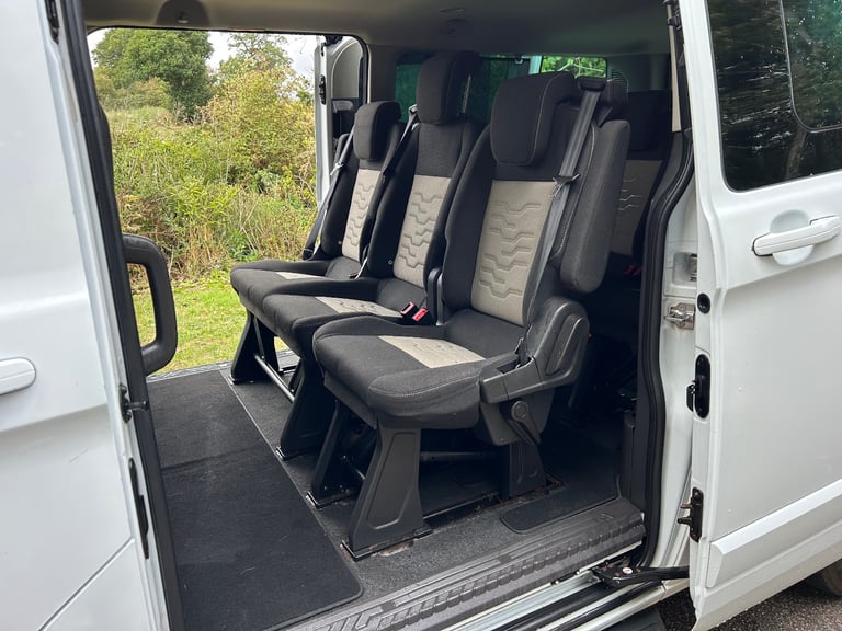 FORD TRANSIT TOURNEO LIMITED 9 SEATER MINIBUS 2015 LWB LONG MOT FULL SERVICE HISTORY