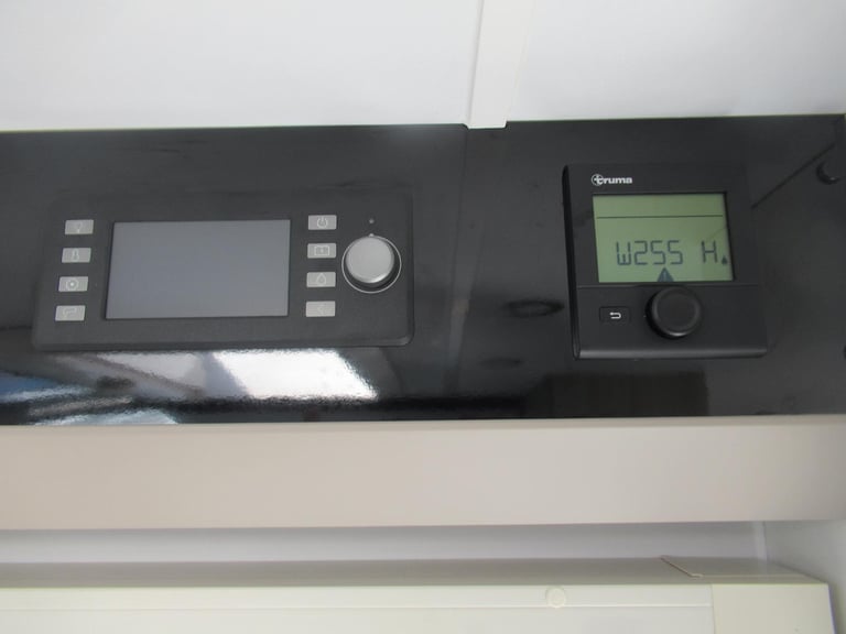 Adria Compact Supreme SL 2.2 Diesel 140BHP Automatic