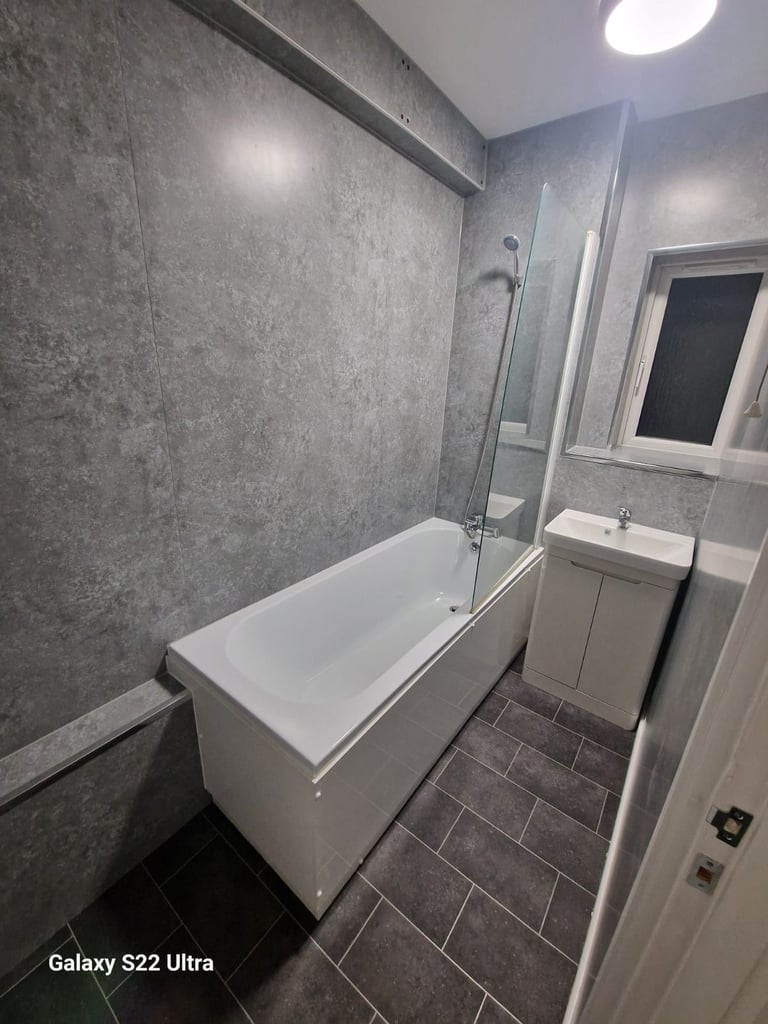 Rooms to rent in shared house in Rednal 