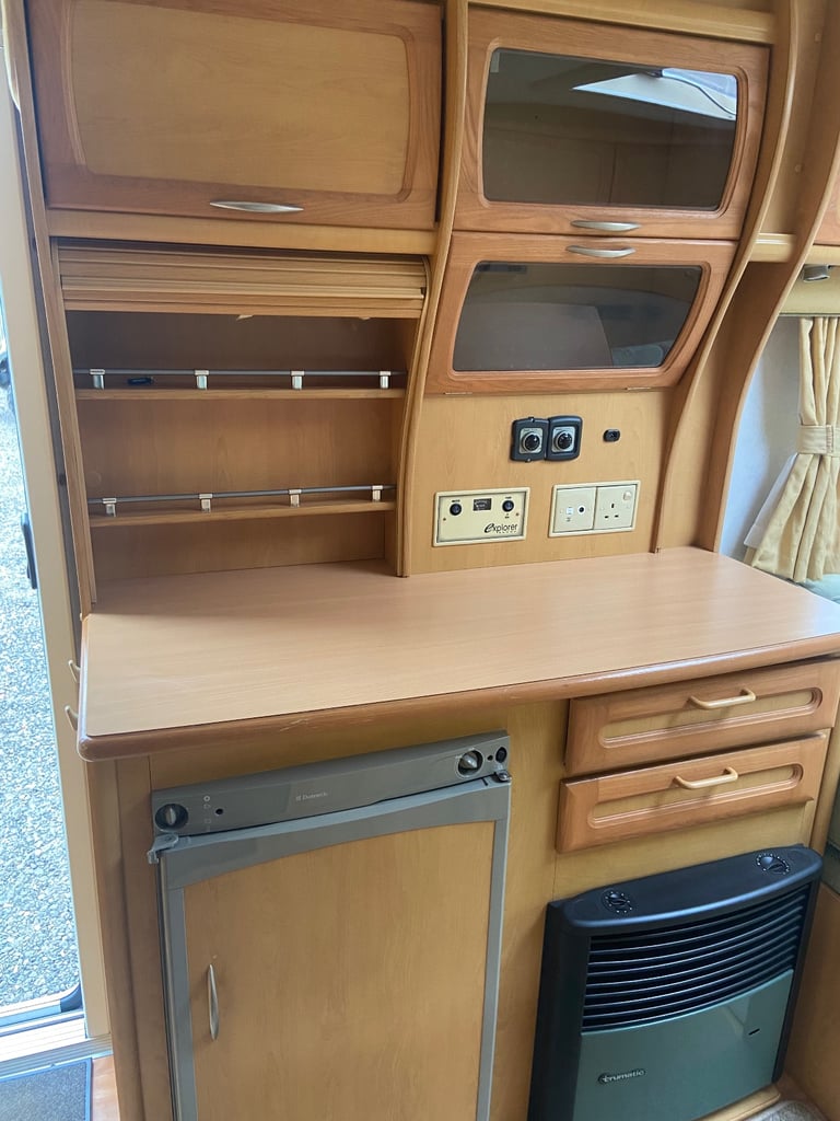 Compass Magnum Classic 2 Berth Caravan 
