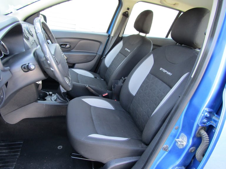 LEFT HAND DRIVE 2015 DACIA SANDERO STEPWAY 1.5 DCi AMBIANCE EURO 5 TURBO DIESEL