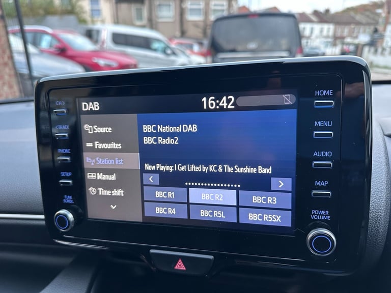 2022 Toyota Yaris 1.5 Hybrid Design 5dr CVT HATCHBACK Petrol/Electric Hybrid Automatic