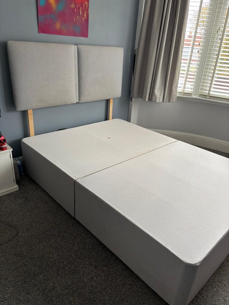 image for Double bed / good condition / 2 divans / I can deliver 