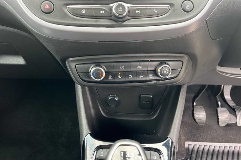 2021 Vauxhall Crossland 1.2i (83 PS) SE 5 Door Petrol SUV *** 1 Private Owner from New *** SUV Pe...