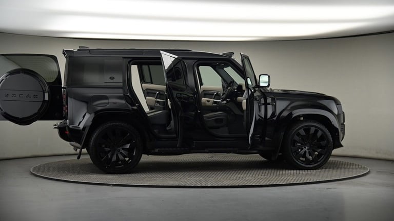 2023 Land Rover Defender 110 3.0 D300 MHEV X-Dynamic HSE SUV 5dr Diesel Auto 4WD Euro 6 (s/s) (30...