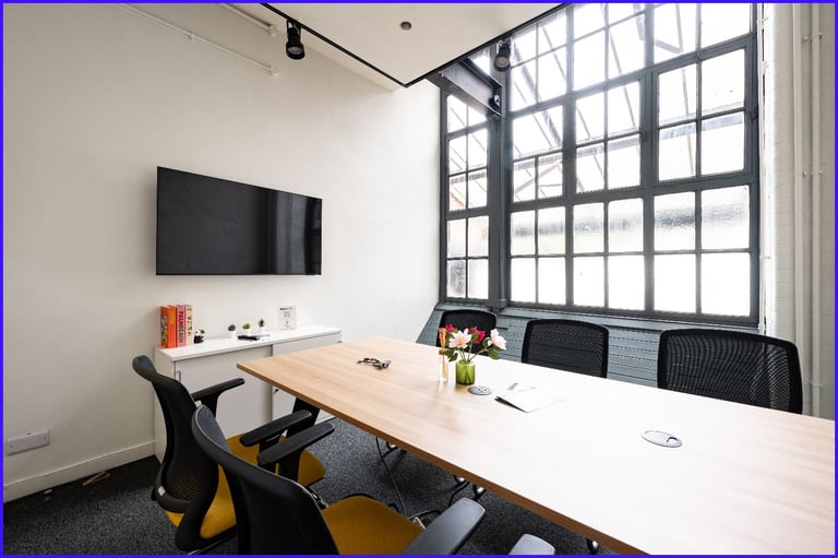 Leicester - LE1 5FQ, 24/7 access to designer office space for 5 people in Spaces Guildhall Lane