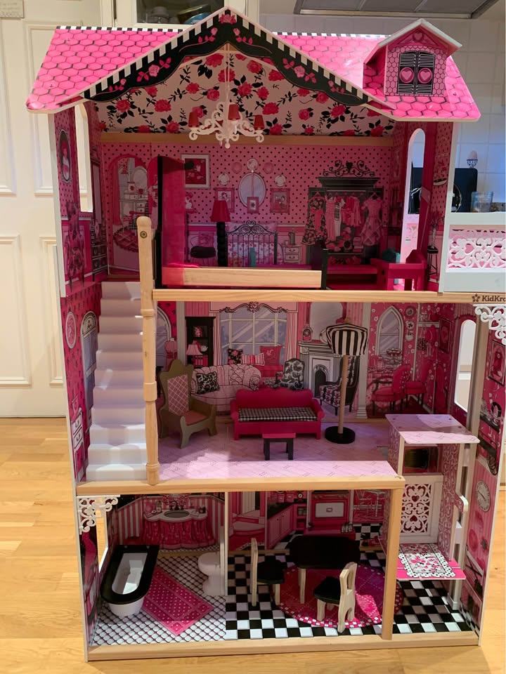 image for KIDCRAFT AMELIA LARGE FURNISHED DOLL HOUSE - H121X41X83CM -
