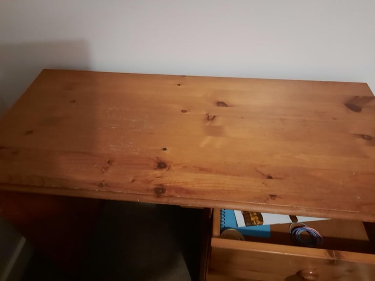 Pine dressing table with mirror