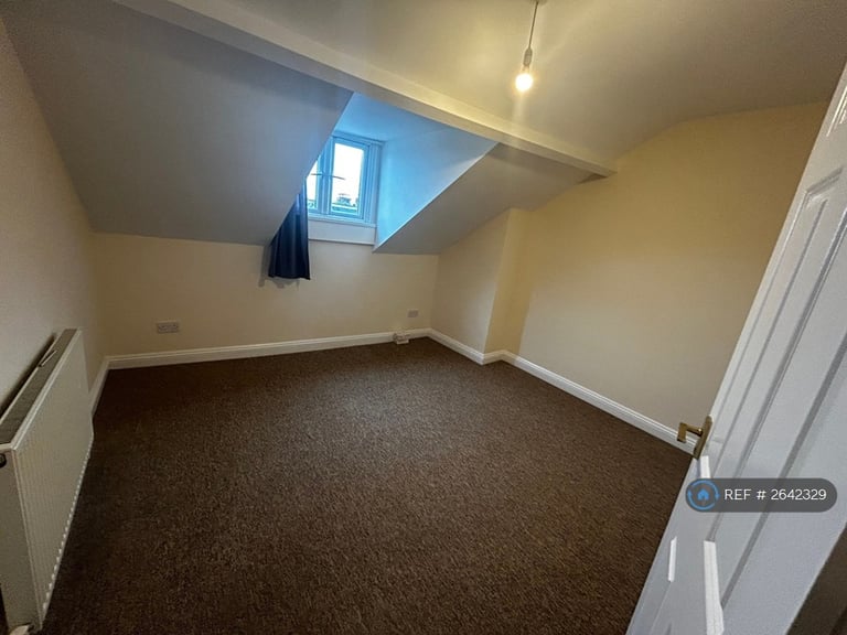 1 bedroom flat in Belvoir Road, Bristol, BS6 (1 bed) (#2642329)