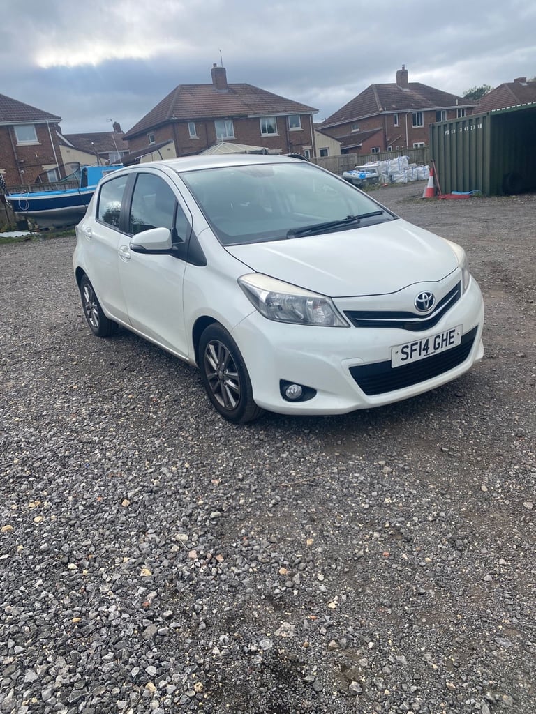 Toyota, YARIS, Hatchback, 2014, Manual, 1364 (cc), 5 doors