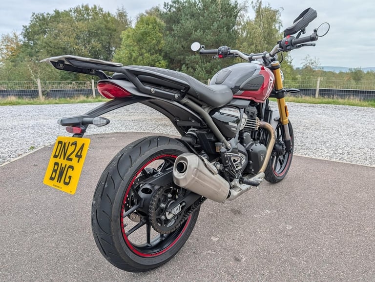 TRIUMPH SPEED 400