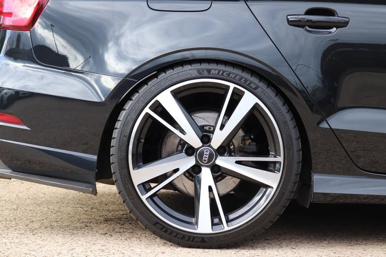 Audi RS3 2.5 TFSI S Tronic quattro - STAGE 2 - PAN RF - ACC - CARBON - SS SEATS 