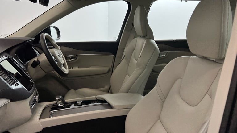 2024 Volvo XC90 Plus, B5 AWD Mild hybrid, Petrol, Dark, 7 Seats (Blond Leather, BLIS) Estate Petr...