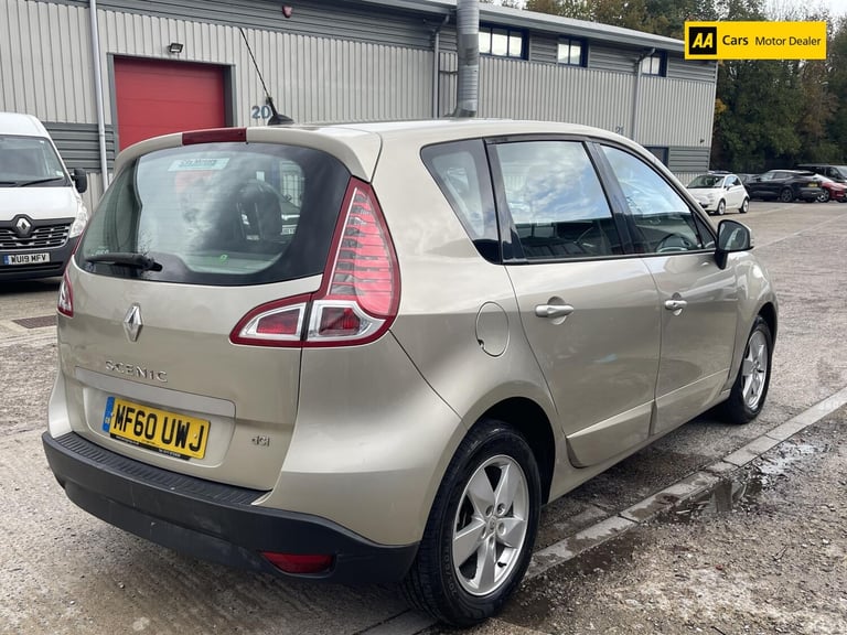 2010 Renault Scenic 1.5 dCi Dynamique TomTom MPV 5dr Diesel Manual Euro 4 (106 ps) MPV Diesel Manual
