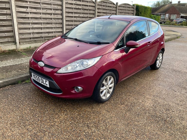 2009 FORD FIESTA 1.4 ZETEC 3 DOOR HATCHBACK, ULEZ COMPLIANT. YEARS MOT. .