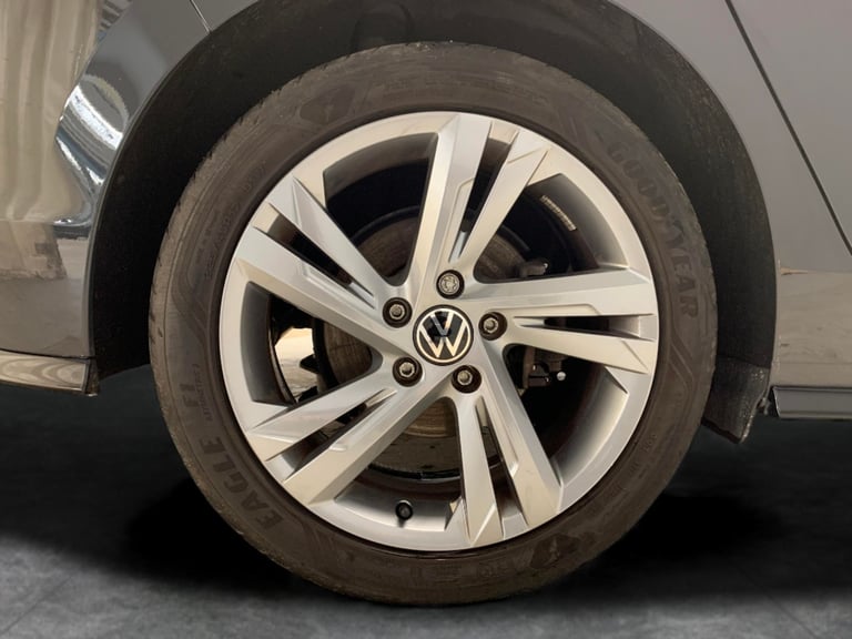 2022 Volkswagen Golf 1.5 TSI R-Line Hatchback 5dr Petrol Manual Euro 6 (s/s) (150 ps) - DIGITAL  ...